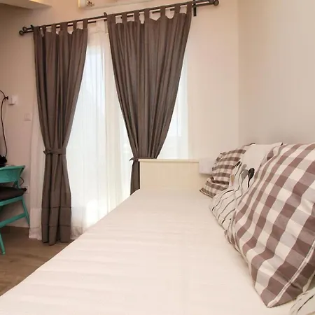 Appartement Elvi - Amazing Position & Parking Primošten