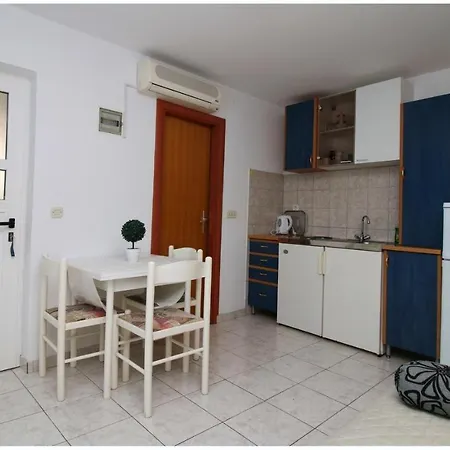 Elvi - Amazing Position & Parking Appartement *