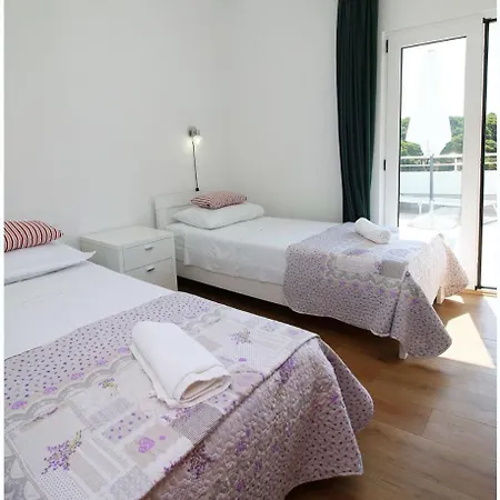 Appartement Elvi - Amazing Position & Parking Primošten